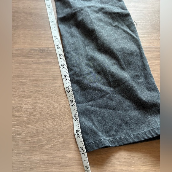 GAP Gray Cigarette Low Rise Ankle Pant - Picture 5 of 6